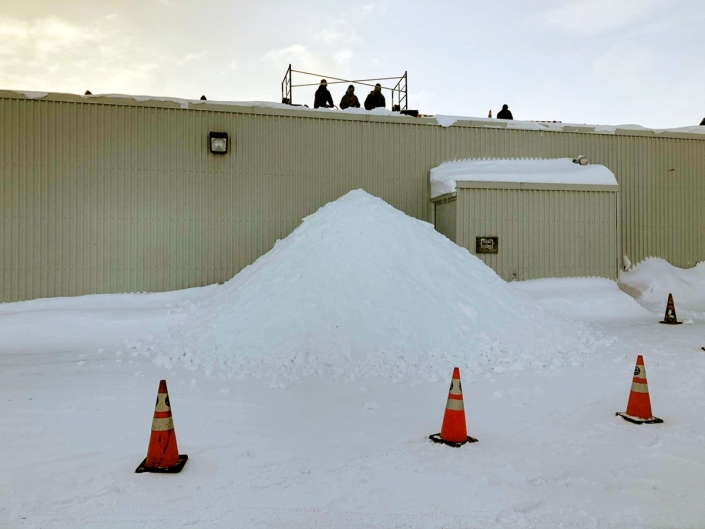Déneigement de toitures